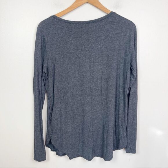 Abercrombie & Fitch Long Sleeve Tee - Picture 3 of 5